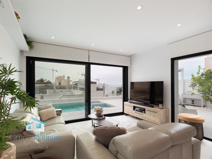 Image No.5-4 Bed Villa for sale