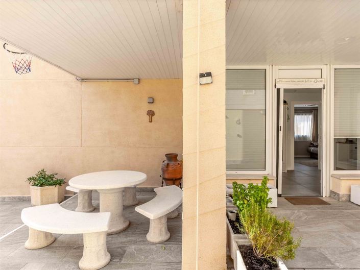 Image No.30-5 Bed Villa for sale