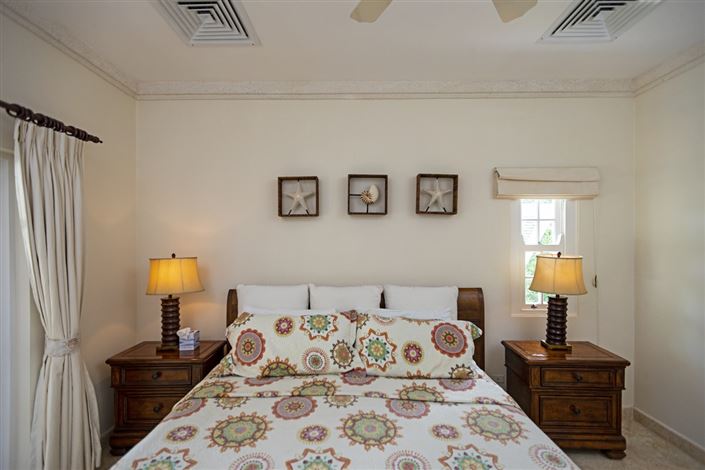 Image No.10-4 Bed Villa for sale