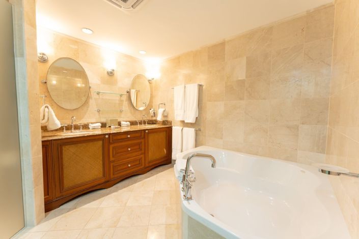 Image No.10-3 Bed Apartment for sale