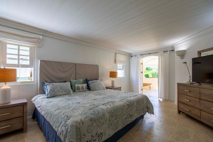 Image No.12-3 Bed Villa for sale