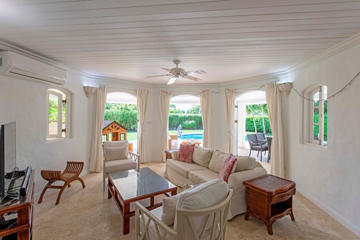 Image No.3-3 Bed Villa for sale