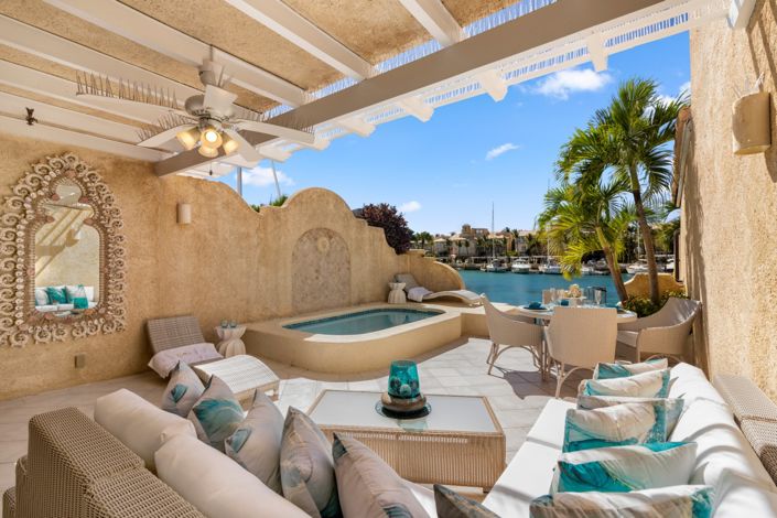 Image No.1-3 Bed Villa for sale