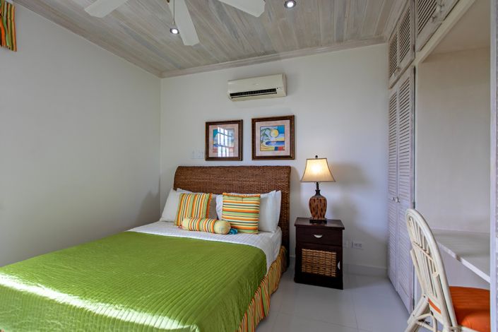 Image No.24-3 Bed Apartment for sale