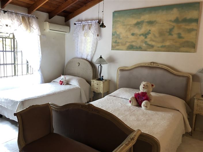 Image No.17-3 Bed Villa for sale