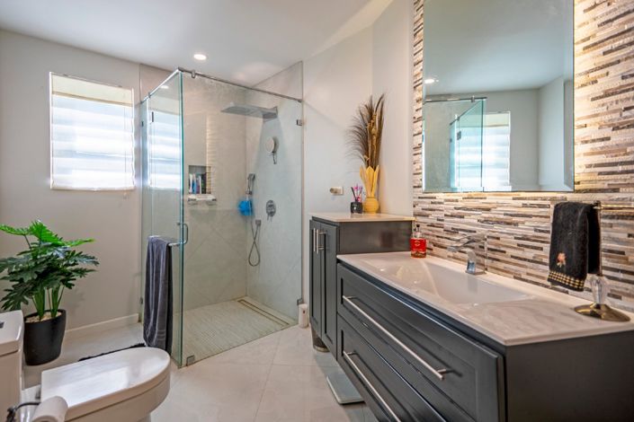 Image No.21-5 Bed Villa for sale