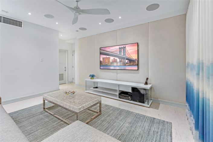 Image No.21-Appartement de 6 chambres à vendre à St James