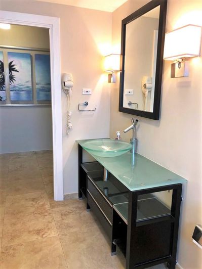 Image No.8-2 Bed Property for sale