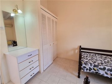 63769-heywoods1793rdupstairsbed2