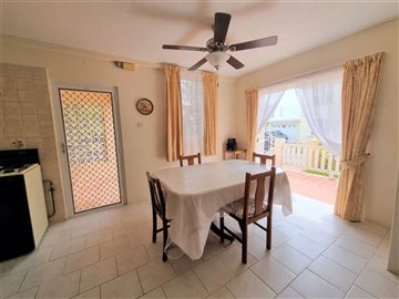 63769-heywoods179dining