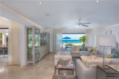 54322-4220livingroom