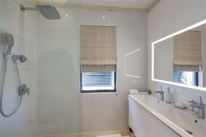 Image No.25-5 Bed Villa for sale