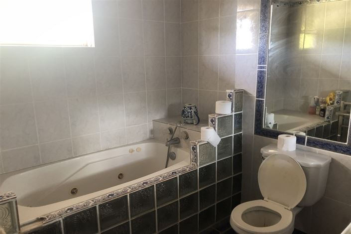 Image No.16-6 Bed Villa for sale