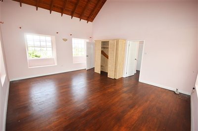 enterprisealmasouthhousemasterbed
