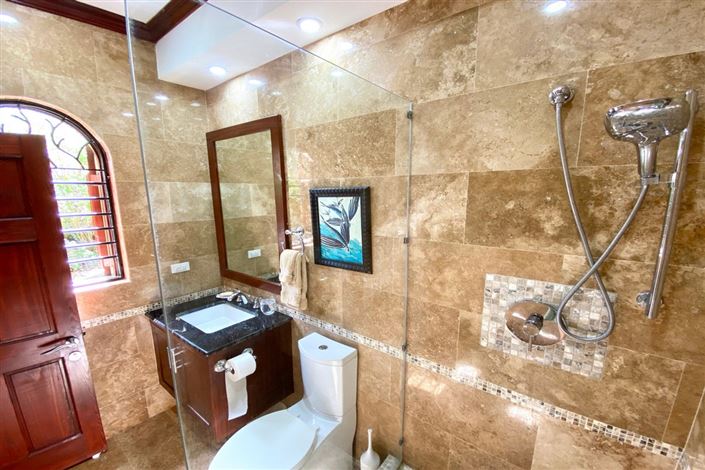 Image No.17-4 Bed Villa for sale