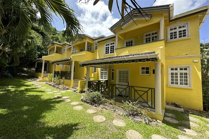 Image No.15-3 Bed Property for sale