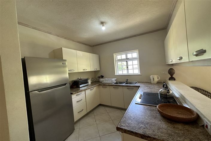 Image No.4-3 Bed Property for sale