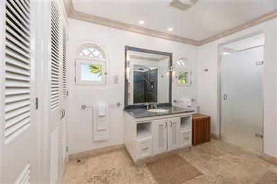 sanddollarguestbathroom4