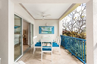 maxwellbeachvilla102patiodining20