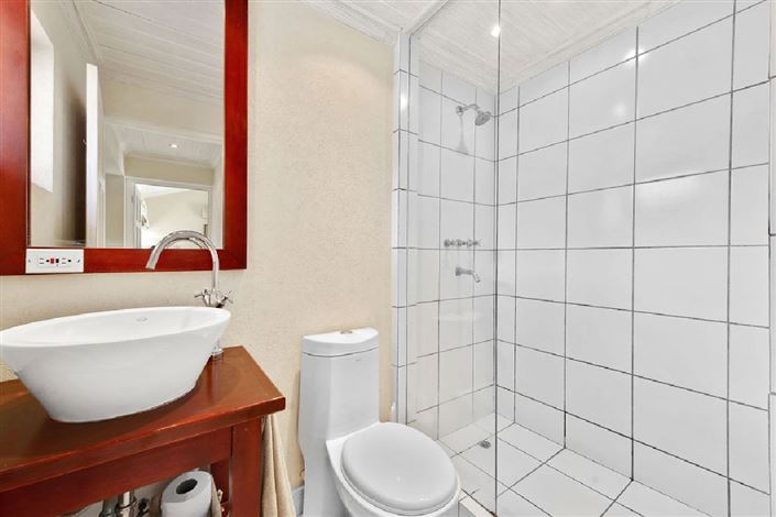 Image No.12-Propriété de 3 chambres à vendre à St James