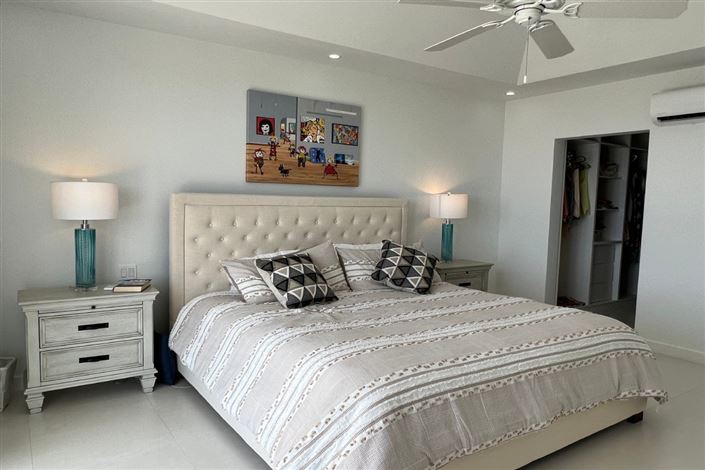 Image No.12-4 Bed Villa for sale