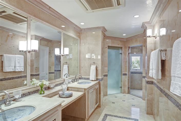 Image No.14-5 Bed Apartment for sale