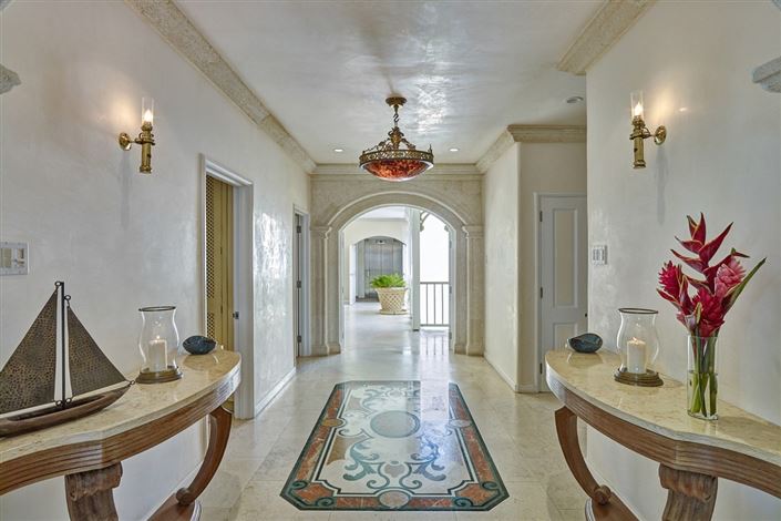 Image No.2-5 Bed Apartment for sale