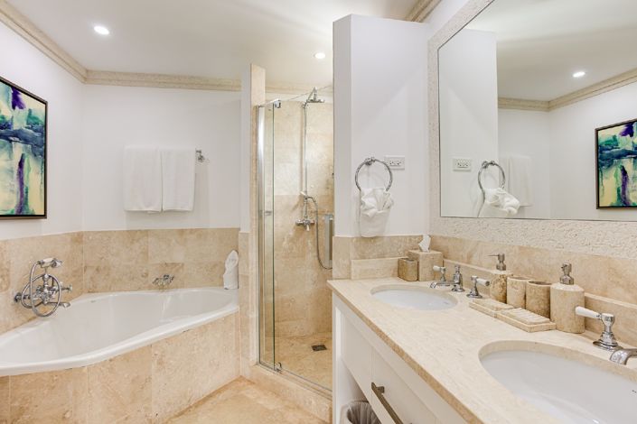 Image No.17-4 Bed Property for sale