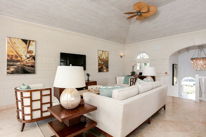 Image No.2-4 Bed Property for sale