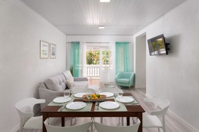 heywoods-171-dining-to-patio