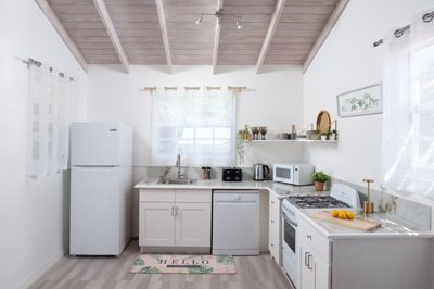 heywoods-171-full-kitchen