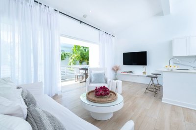 mullins-unit-g2-6-open-living