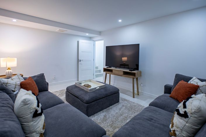 Image No.13-Propriété de 4 chambres à vendre à St James