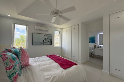 wmhills43-ensuite-bedroom-292
