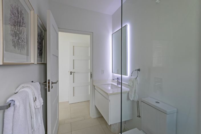 Image No.20-Propriété de 4 chambres à vendre à St James