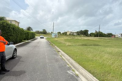 friendly-lot2080-streetscape