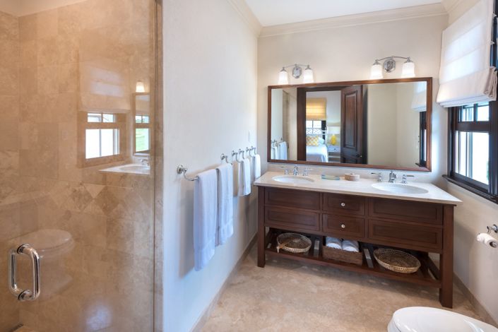 Image No.9-3 Bed Property for sale