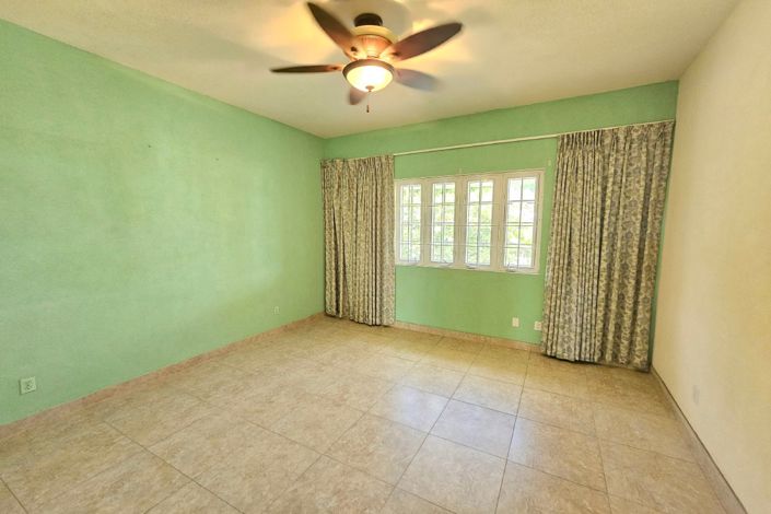 Image No.18-4 Bed Villa for sale