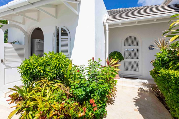 Image No.10-3 Bed Property for sale