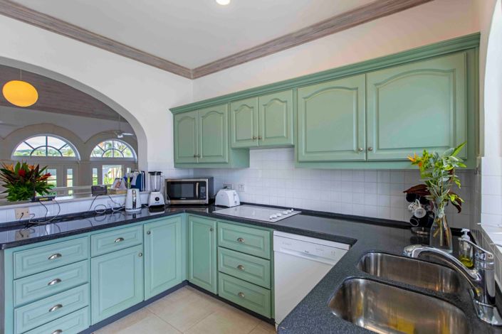 Image No.11-3 Bed Property for sale