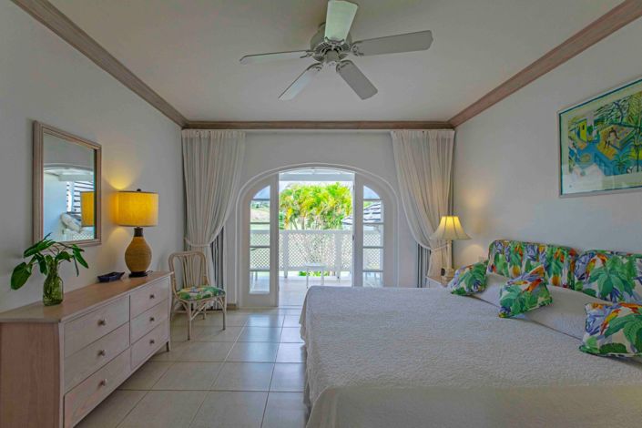 Image No.23-3 Bed Property for sale