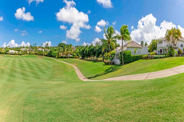 Image No.28-3 Bed Property for sale