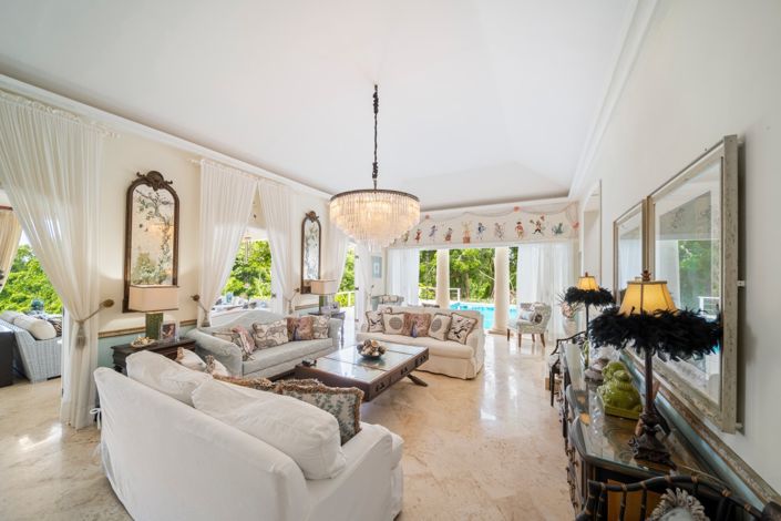 Image No.10-5 Bed Villa for sale