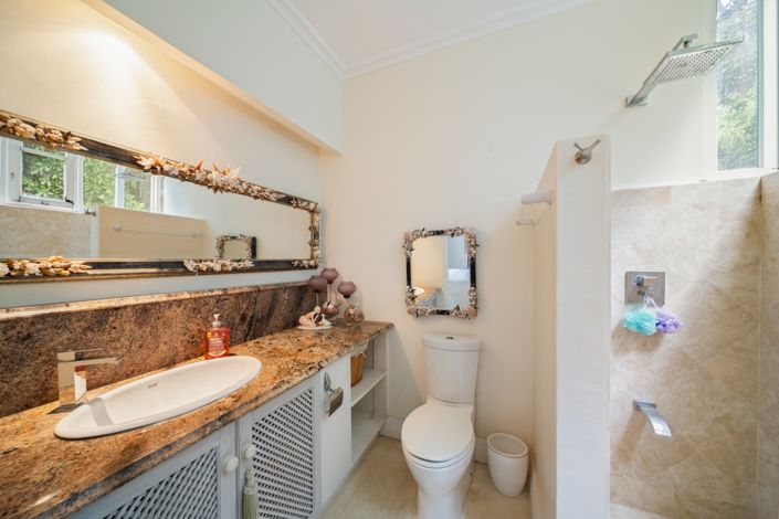 Image No.28-5 Bed Villa for sale