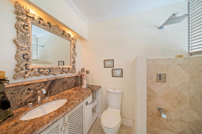 Image No.30-5 Bed Villa for sale