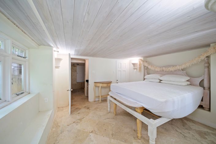 Image No.33-5 Bed Villa for sale