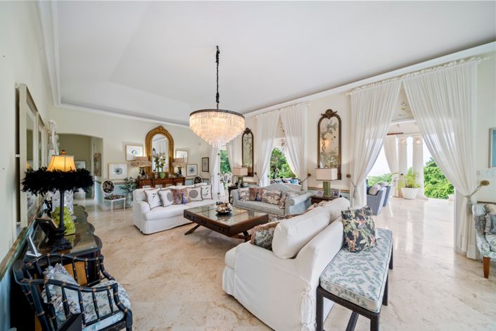 Image No.9-5 Bed Villa for sale