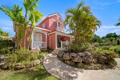 kingsbeach2011walkway0895