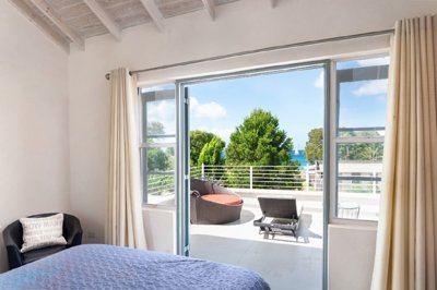 westwindsvillamasterbedroom06