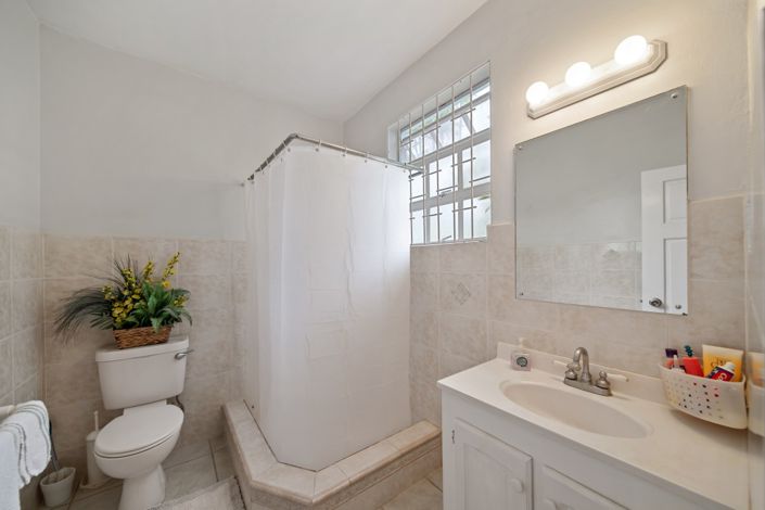 Image No.30-4 Bed Villa for sale